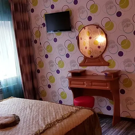 Hotel Om Shanti Odesa Exterior photo