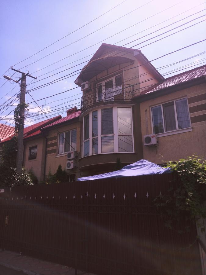 Om Shanti Bed & Breakfast *